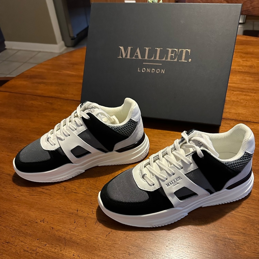 Men’s Mallet Black/White sneakers.  Size 7. NWT